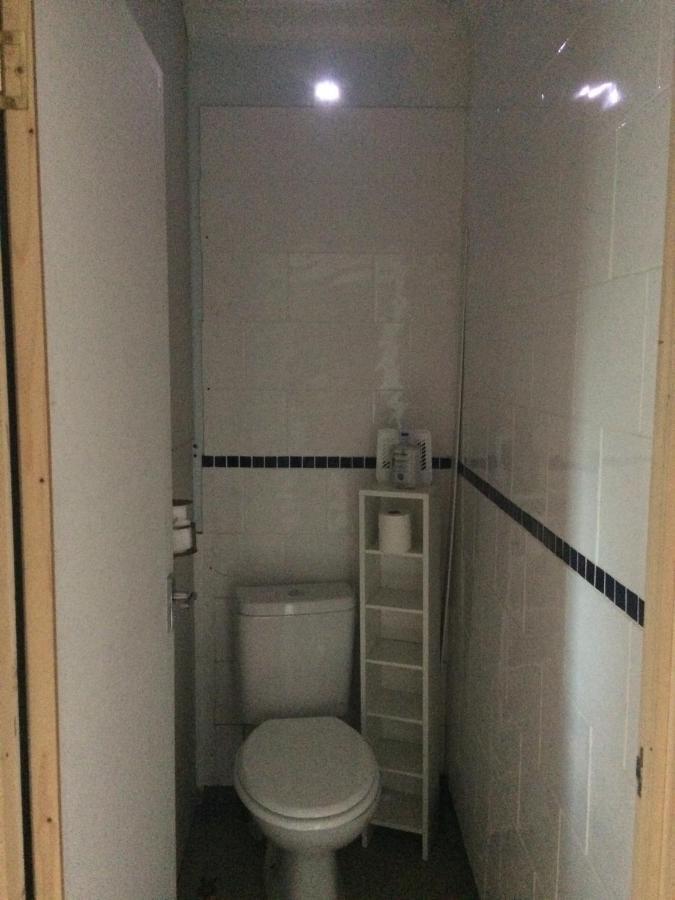Beech Road Hotel Нюпорт Екстериор снимка